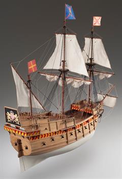NAVE SAN MARTIN KIT 1/72