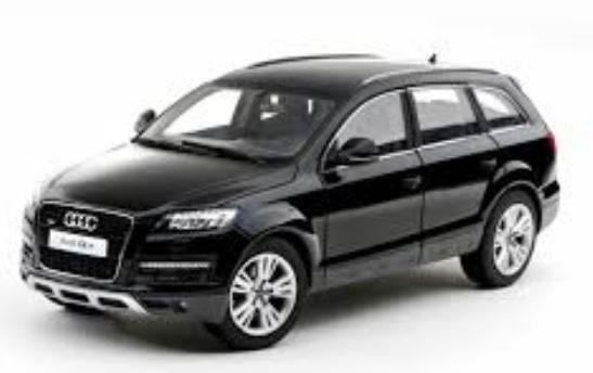 AUTO AUDI Q7 1/43