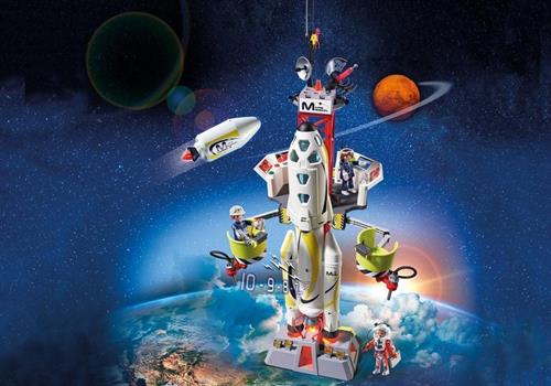 RAZZO SPAZIALE CON RAMPA DI LANCIO