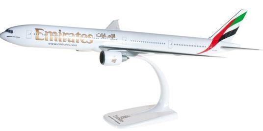 AEREO B777-300 EMIRATES SNAPFIT 1/200