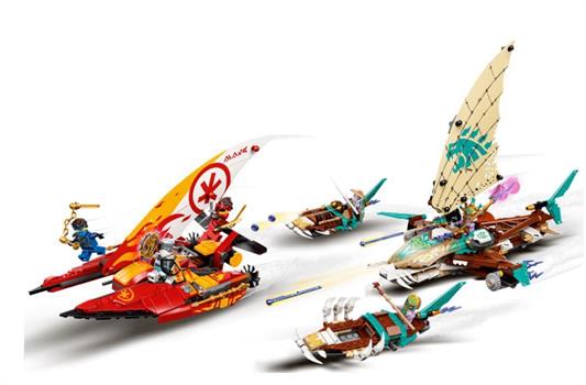 NINJAGO BATTAGLIA IN MARE CATAMARANI