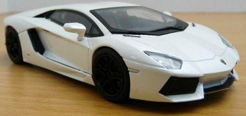AUTO LAMBORGHINI AVENTADOR LP700 1/43