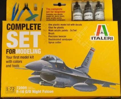 AEREO F-16 FALCON START KIT 1/72